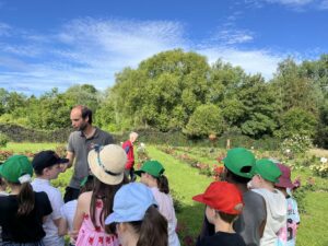 Visites et ateliers créatifs aux Jardins des Roses